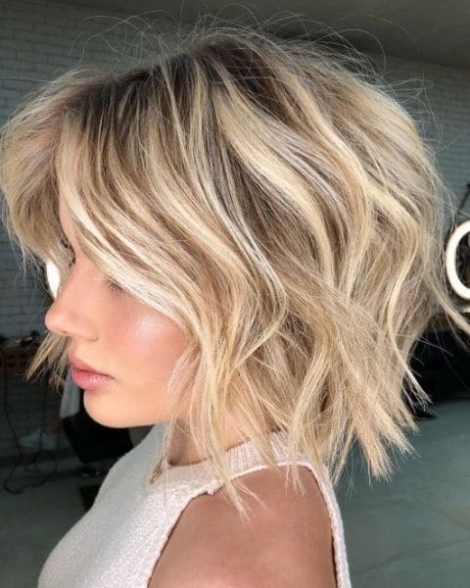 5 Chic Haircut Styles For Medium Length Thin Hair To Elevate Your Look