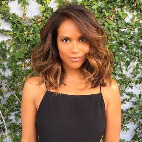 Niche Utama 2 Medium Length Hairstyles We're Loving Right Now